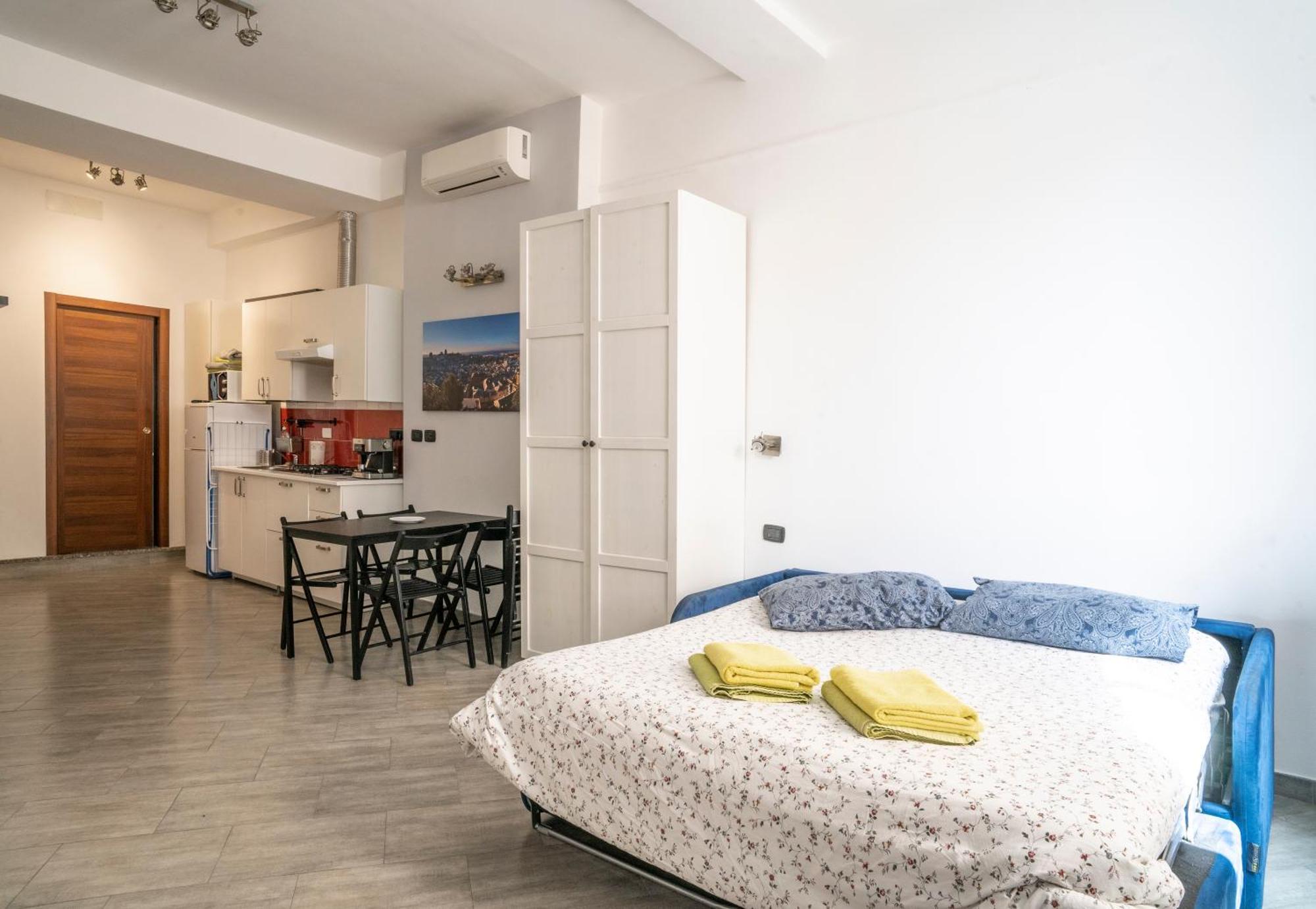 House In Center 2 - Affitti Brevi Italia Apartment Genoa